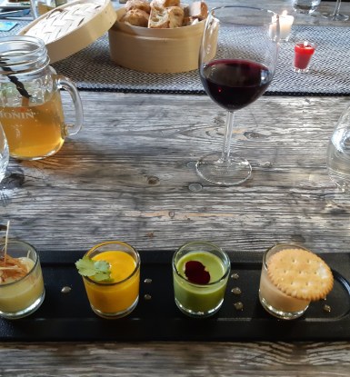 "Omnis" restaurant