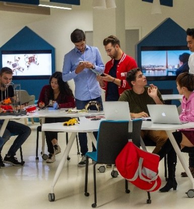 Each emlyon cohort includes students from dozens of different countries, ensuring a deep grounding in multicultural awareness.