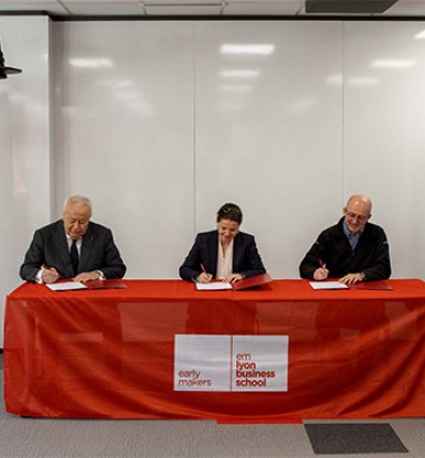Ce partenariat entre emlyon business school et l’Entreprise des Possibles est une formidable opportunité pour l’Ecole de porter et de partager des convictions en faveur d’une société plus inclusive.