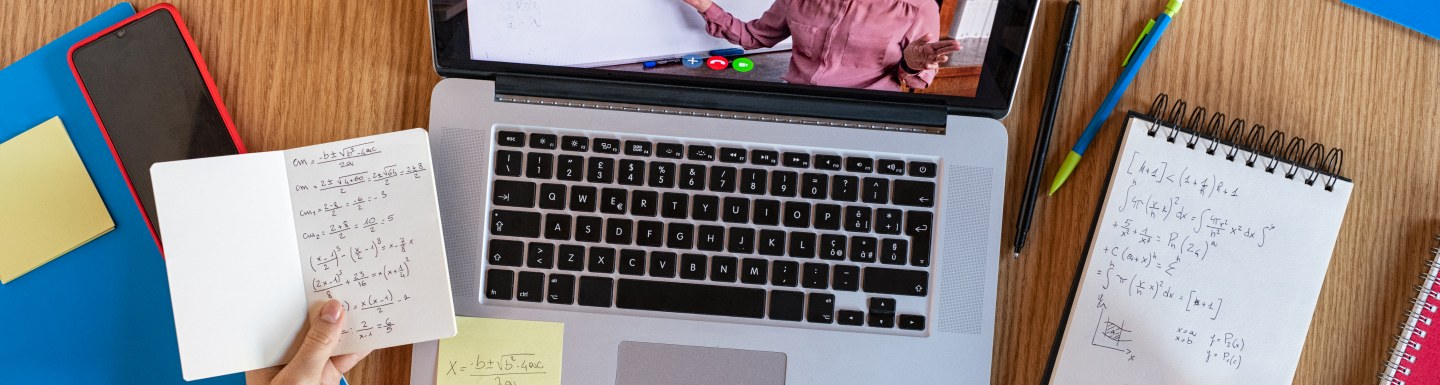 : L’e-learning a toujours été utilisé au sein du programme, via notre plateforme BrightSpace