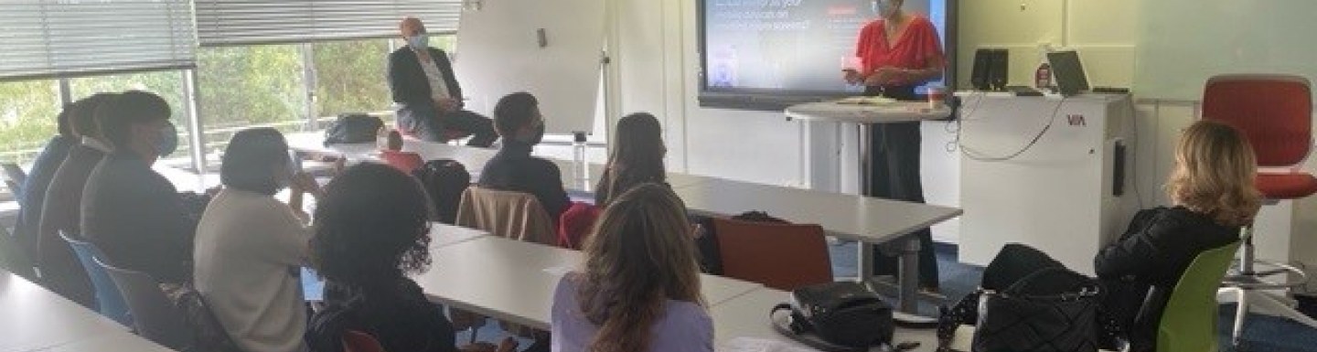 This riveting welcome speech from a renowned cybersecurity industry expert was the perfect kick-off for the emlyon’ students.