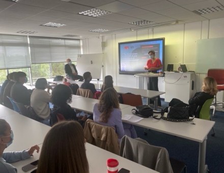 This riveting welcome speech from a renowned cybersecurity industry expert was the perfect kick-off for the emlyon’ students.