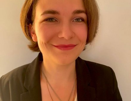 Léa Guibert, stagiaire chez bioMérieux