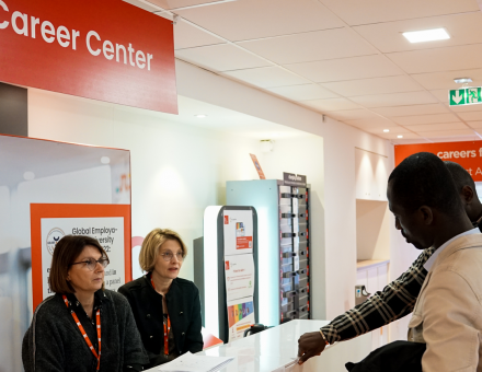 Career center - emlyon