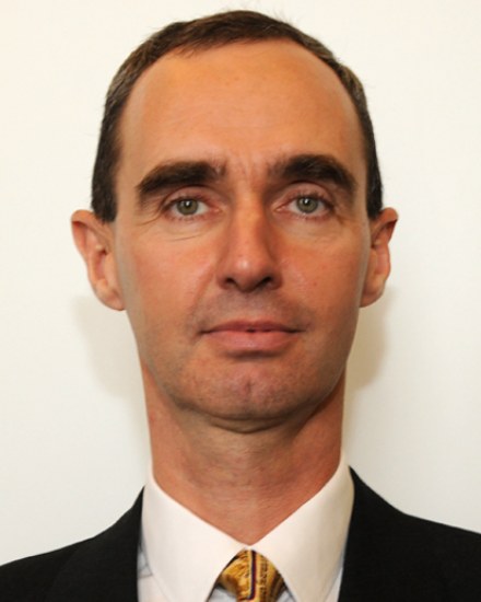 Laurent de Jerphanion is in charge of the Business Development, Marketing and Sales in Cybersecurity and Defence syllabus as well as a member of the scientific committee.